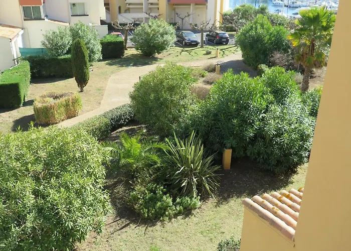 Abbaye Du Cap 1, Avenue Du Chevalier De Alfonse *